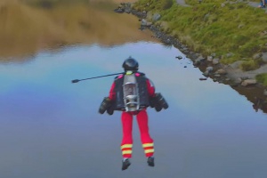 Paramédicos aéreos para rescates en montañas